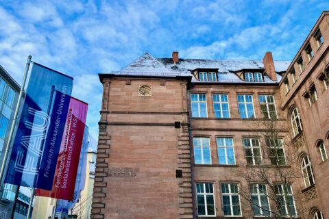 Towards entry "Recent Publication"